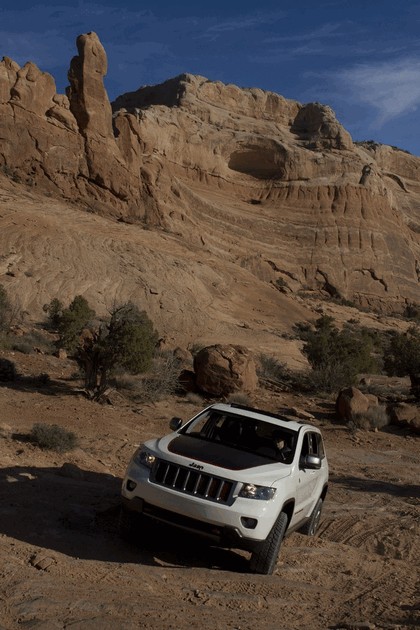 2012 Jeep Grand Cherokee Trailhawk concept 9