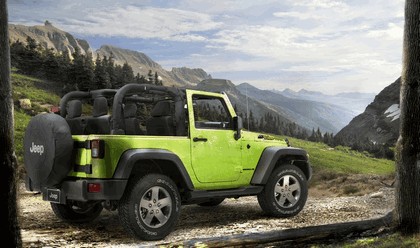 2012 Jeep Wrangler Mountain 2