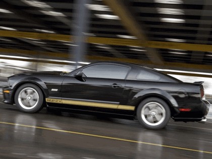 2006 Ford Mustang Shelby GT-H 12