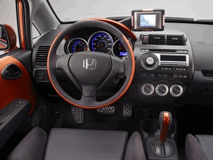 2006 Honda Fit Sport Extreme concept 22