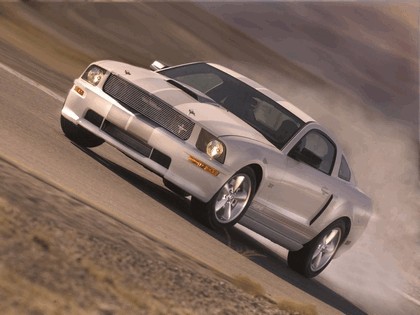 2007 Shelby Mustang GT ( based on Ford Mustang ) 5