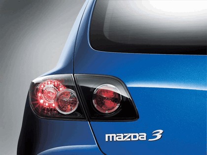 2006 Mazda 3 5-door european version 4