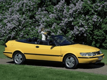 1988 Saab 900 SE convertible 6