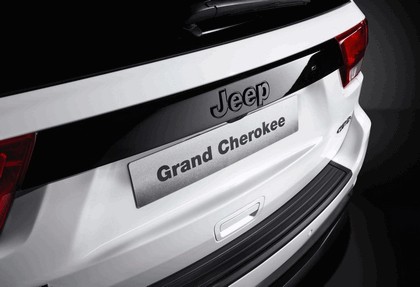 2012 Jeep Grand Cherokee S Limited 6