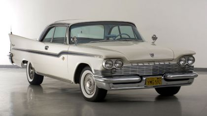 1959 Chrysler Windsor 2-door hardtop 1