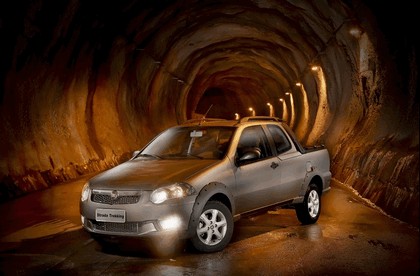 2012 Fiat Strada Trekking CD 5
