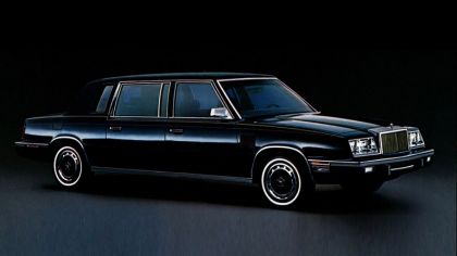 1983 Chrysler Executive 4
