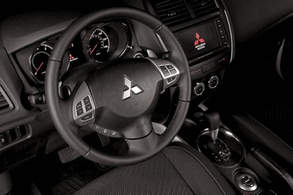 2013 Mitsubishi Outlander Sport SE 53