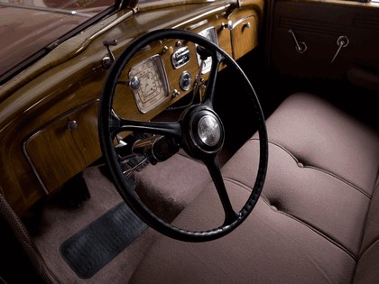 1936 Chrysler Imperial Airflow sedan 3