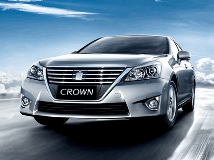 2012 Toyota Crown Royal Saloon VIP 2