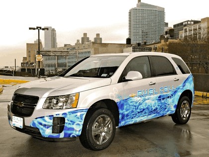 2008 General Motors Hydrogen4 concept 11