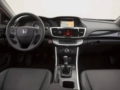 2013 Honda Accord EX-L V6 coupé 39