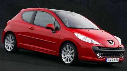 2006 Peugeot 207 3-door with panoramic sunroof 7