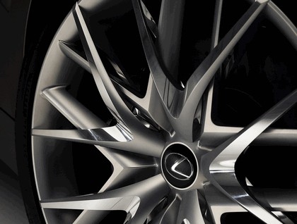 2012 Lexus LF-CC concept 21