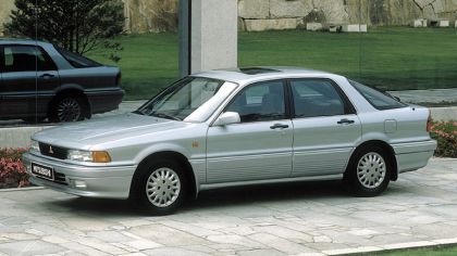 1987 Mitsubishi Galant hatchback 9
