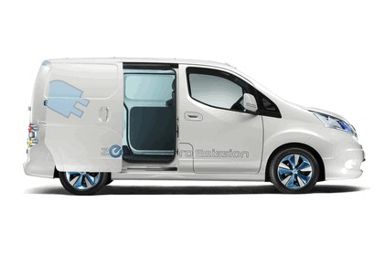 2012 Nissan e-NV200 Van concept 5