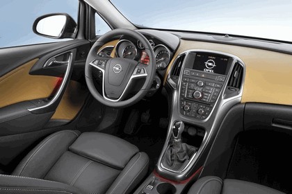 2012 Opel Astra sedan 14