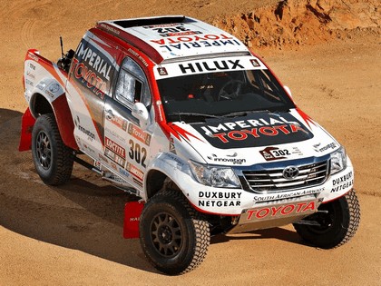 2012 Toyota Hilux rally car 4