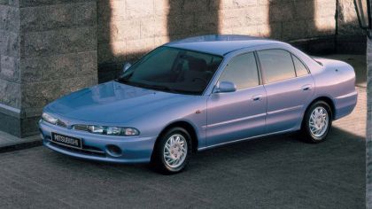 1992 Mitsubishi Galant sedan 8