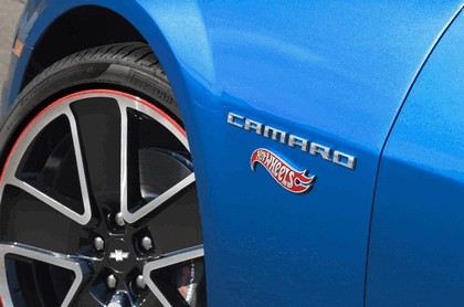 2012 Chevrolet Camaro Hot Wheels 16