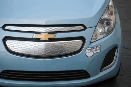 2013 Chevrolet Spark EV 12