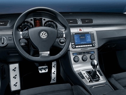2006 Volkswagen Passat R36 13