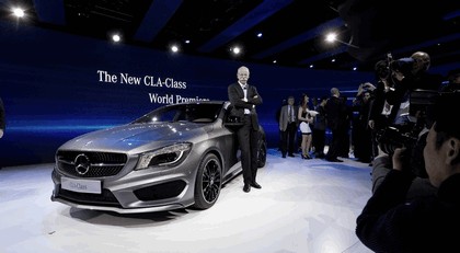 2013 Mercedes-Benz CLA250 36