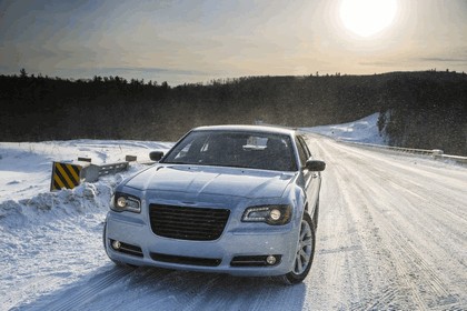 2013 Chrysler 300 Glacier edition 9