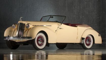 1939 Packard 120 convertible Victoria by Darrin 6