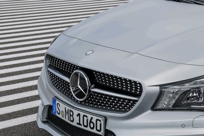 2013 Mercedes-Benz CLA250 Edition 1 37