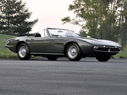 1967 Maserati Ghibli spyder 10
