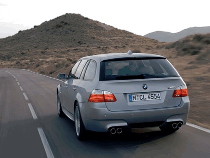 2007 BMW M5 touring 11