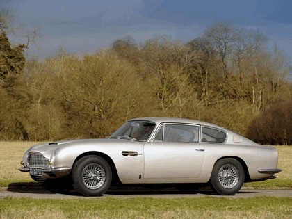 1965 Aston Martin DB6 - UK version 1