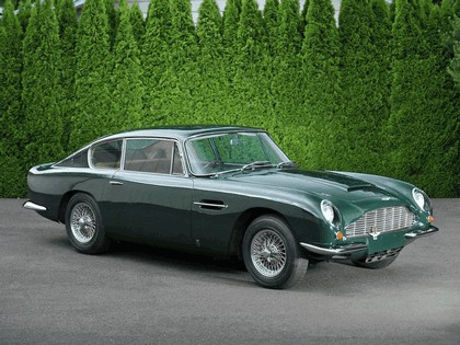 1965 Aston Martin DB6 - UK version 16