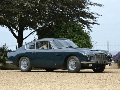 1965 Aston Martin DB6 - UK version 20