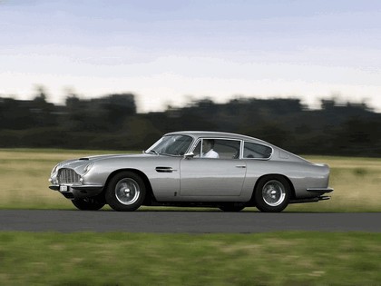 1965 Aston Martin DB6 Vantage 11
