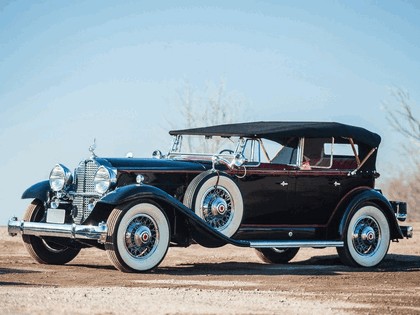 1932 Packard Deluxe Eight Sport Phaeton 1
