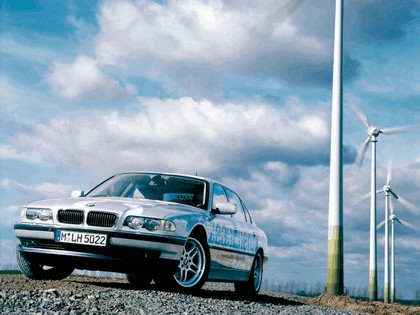 2000 BMW 750hL ( E38 ) Hydrogen V12 CleanEnergy concept 28