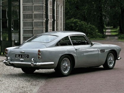 1961 Aston Martin DB4 series III - UK version 3
