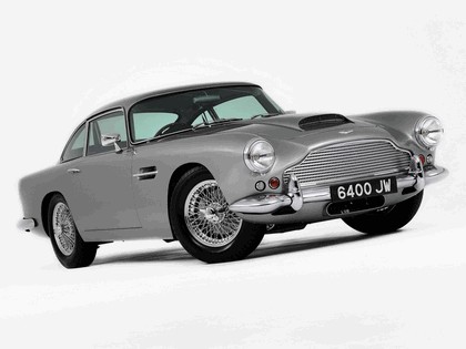 1961 Aston Martin DB4 series III - UK version 4