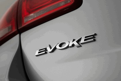 2013 Holden VF Commodore Evoke sedan 9