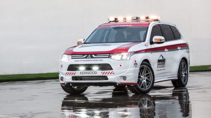 2013 Mitsubishi Outlander - official safety vehicle for Pikes Peak 5