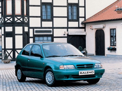 1995 Suzuki Baleno hatchback 2