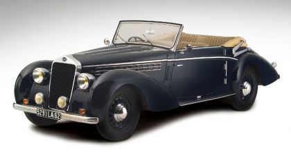 1938 Delage D6 70 cabriolet by Guillore 1