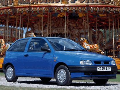 1993 Seat Ibiza 3-door - UK version 1