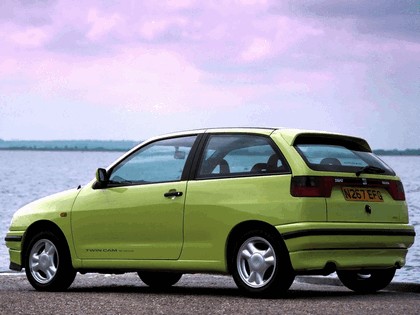 1993 Seat Ibiza 3-door - UK version 3