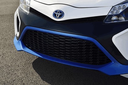 2013 Toyota Yaris Hybrid-R concept 14