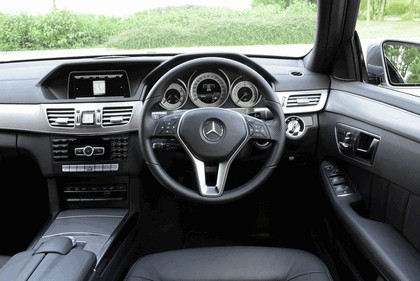 2013 Mercedes-Benz E220 CDI - UK version 37