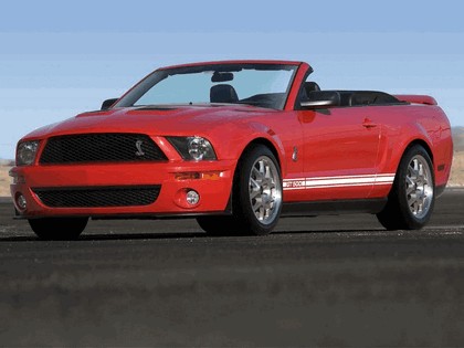 2007 Ford Mustang Shelby GT500 convertible 3