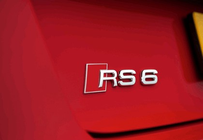 2013 Audi RS6 Avant - UK version 89